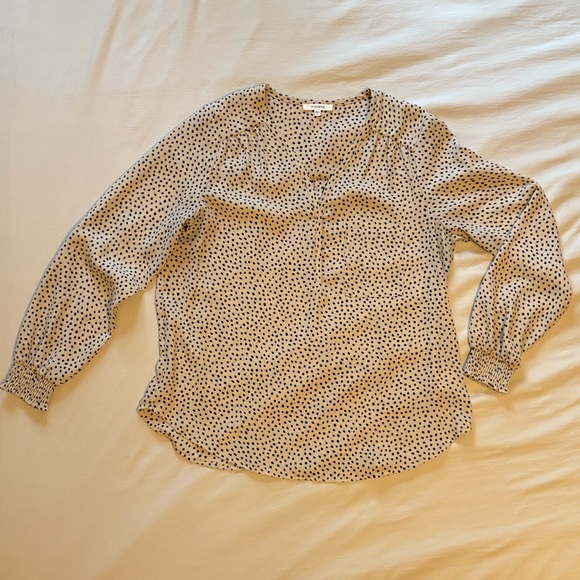 Pleione V Neck Blouse - Picture 3 of 6